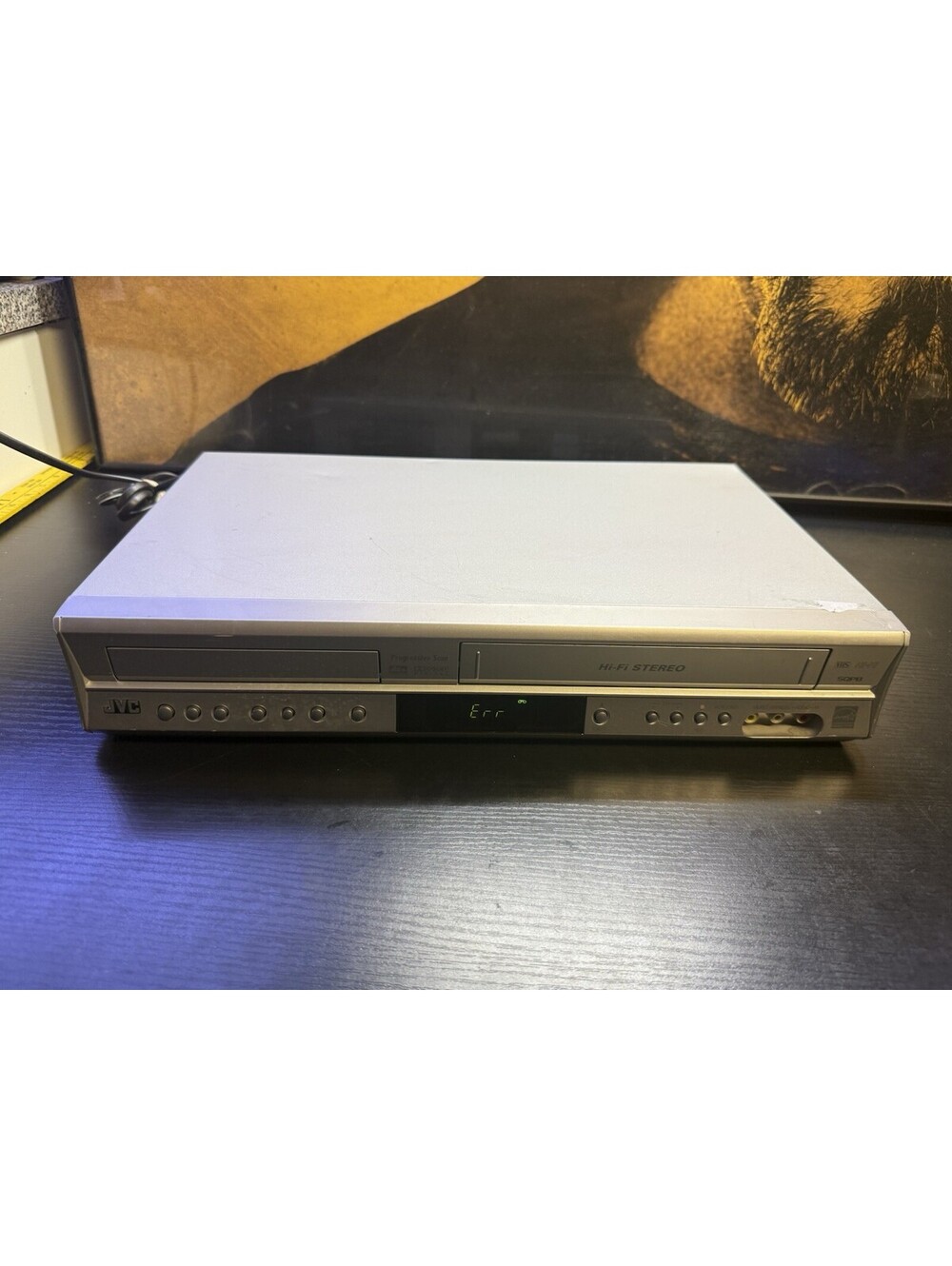 JVC HR-XVC1U DVD VHS VCR Combo Player Recorder For Parts Repair Error